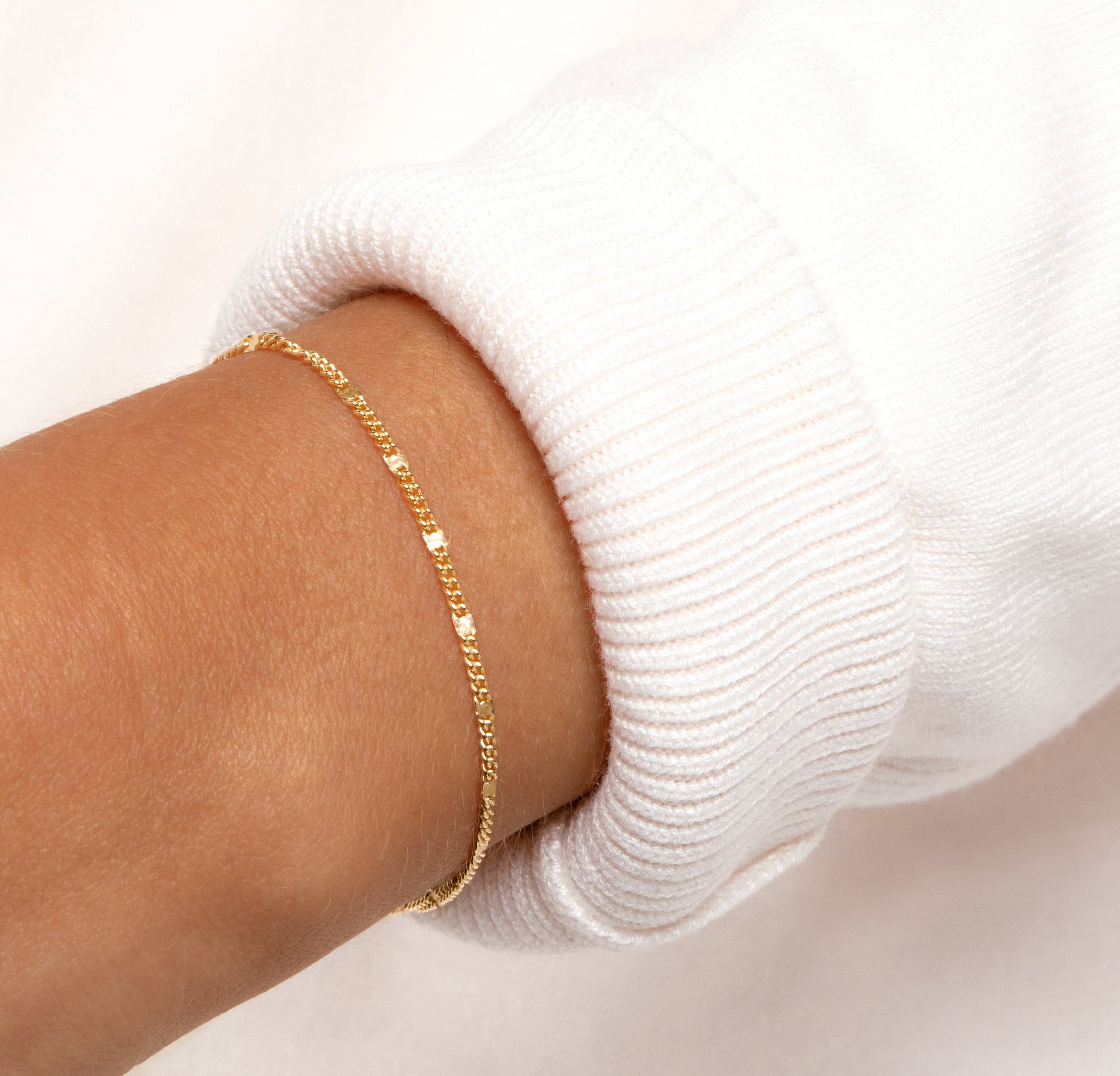 Armband für die Trauzeugin mit personalisiertem Garvuranhänger