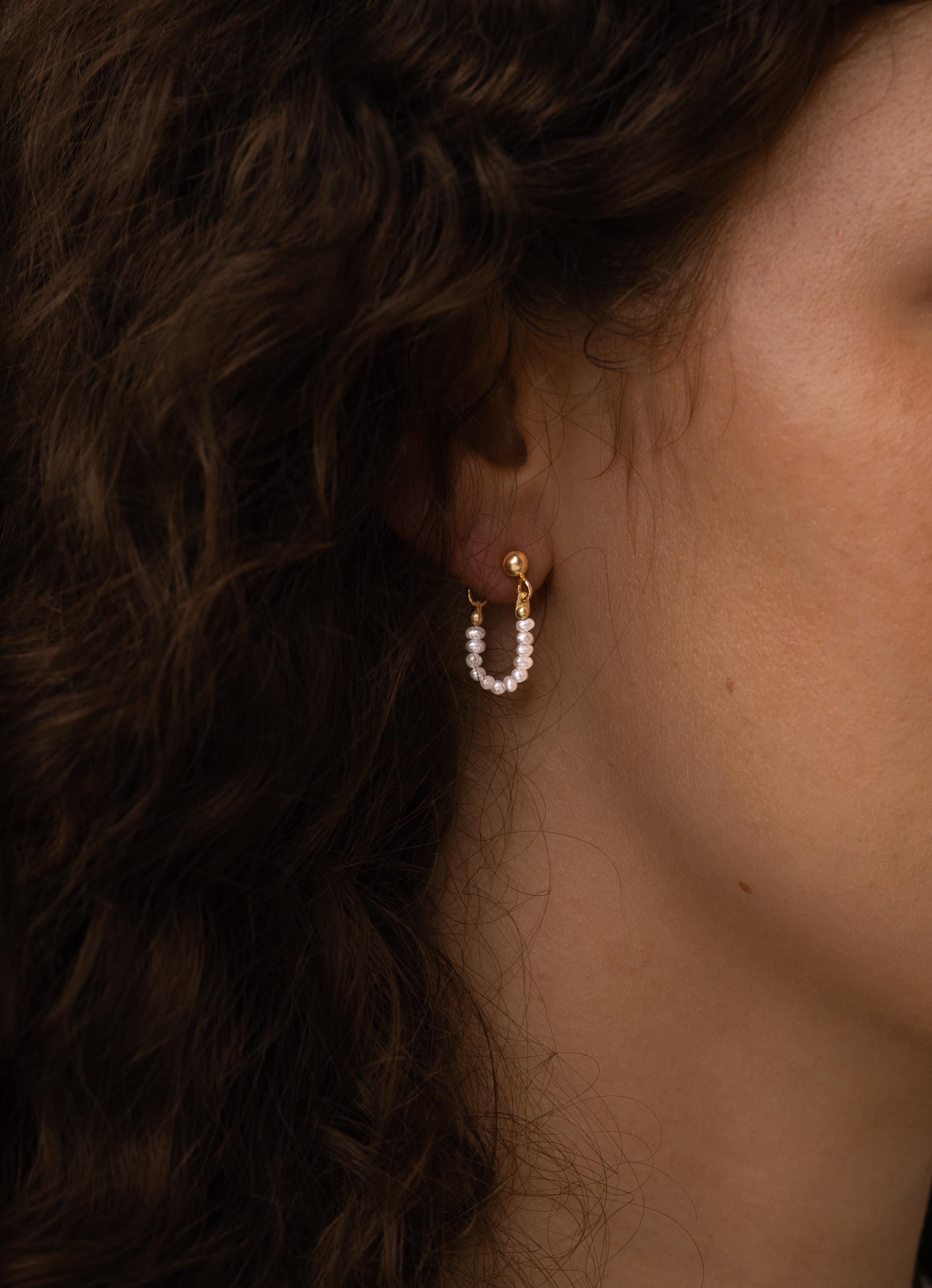 Perlenohrringe - Bügelohrringe - Ohrringe für die Braut - Perlen Creolen