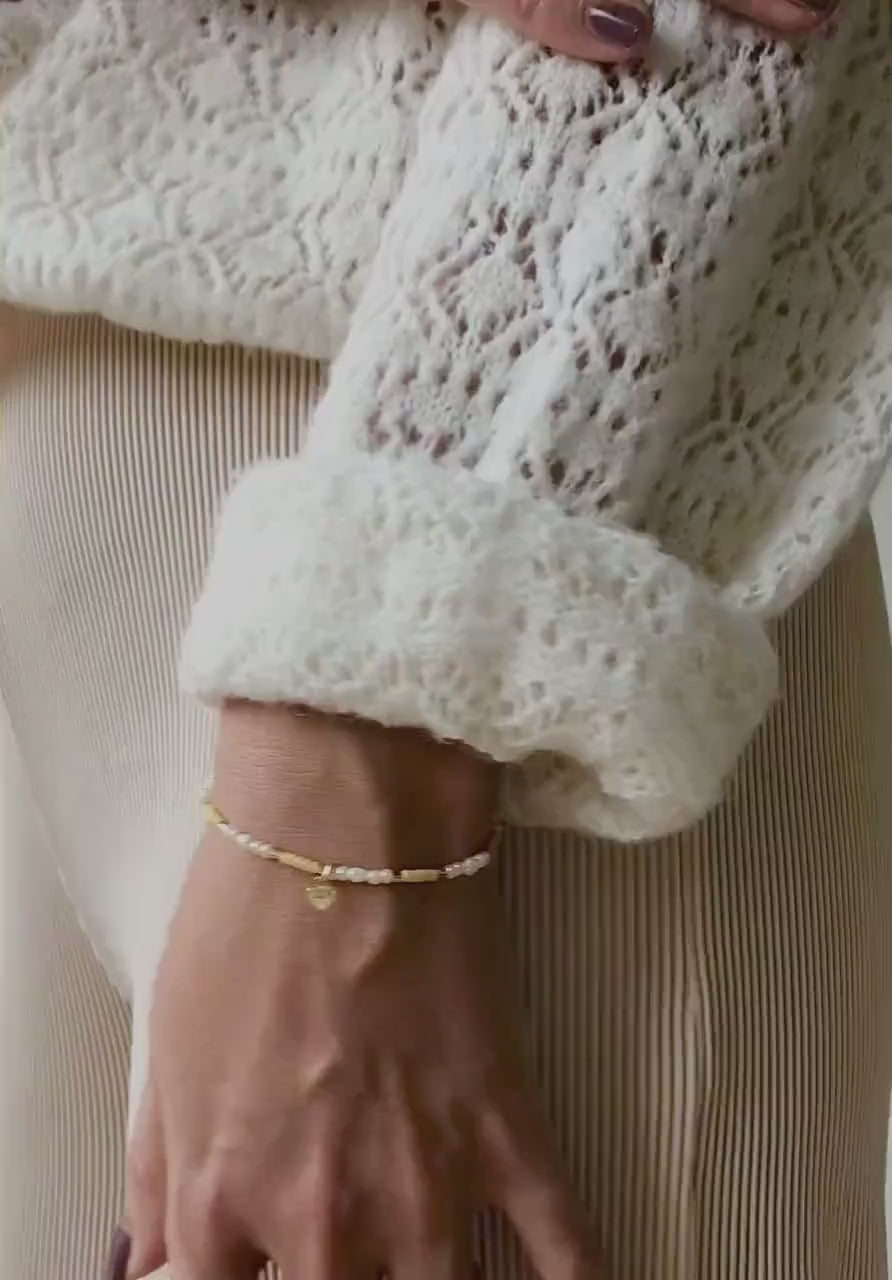 Perlenarmband personalisiert gelb | Geschenk Valentinstag für Freundin | Vevique Jewelry