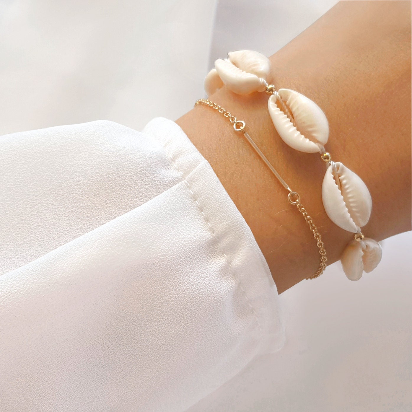 Kauri Muschelarmband gold, ideal für den Strand und Urlaub