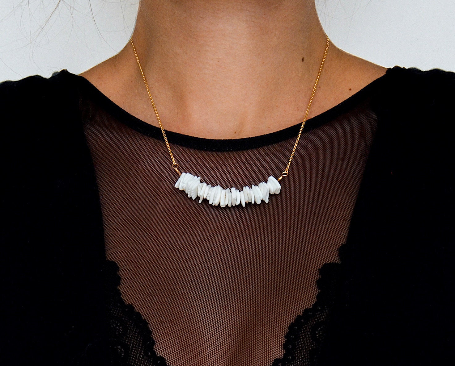 Kette vergoldet mit Muschelsplittern