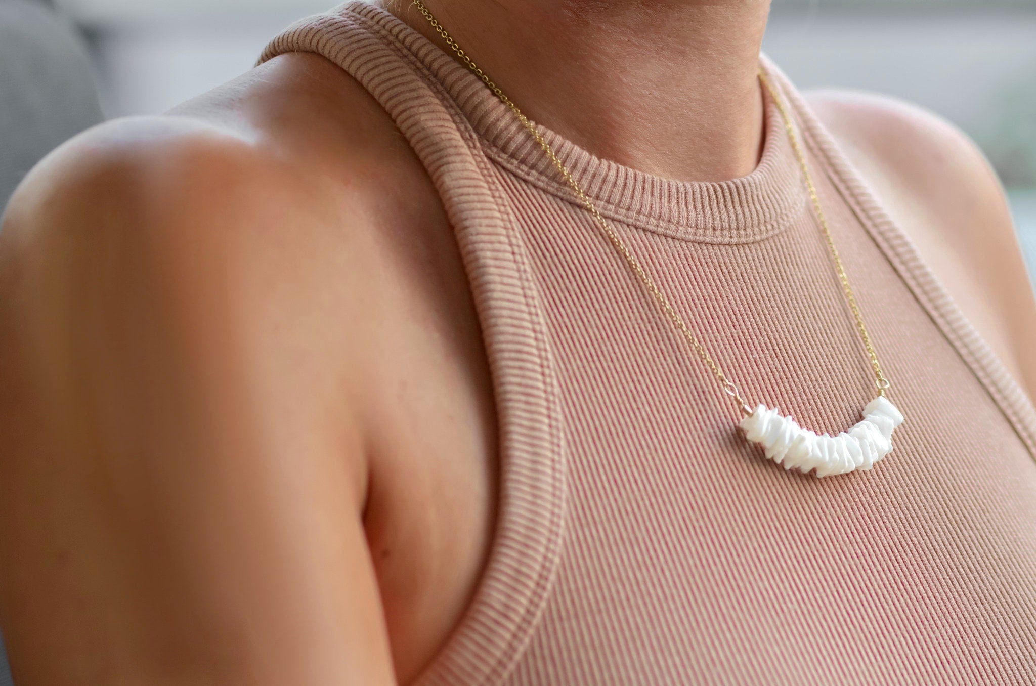 Kette vergoldet mit Muschelsplittern