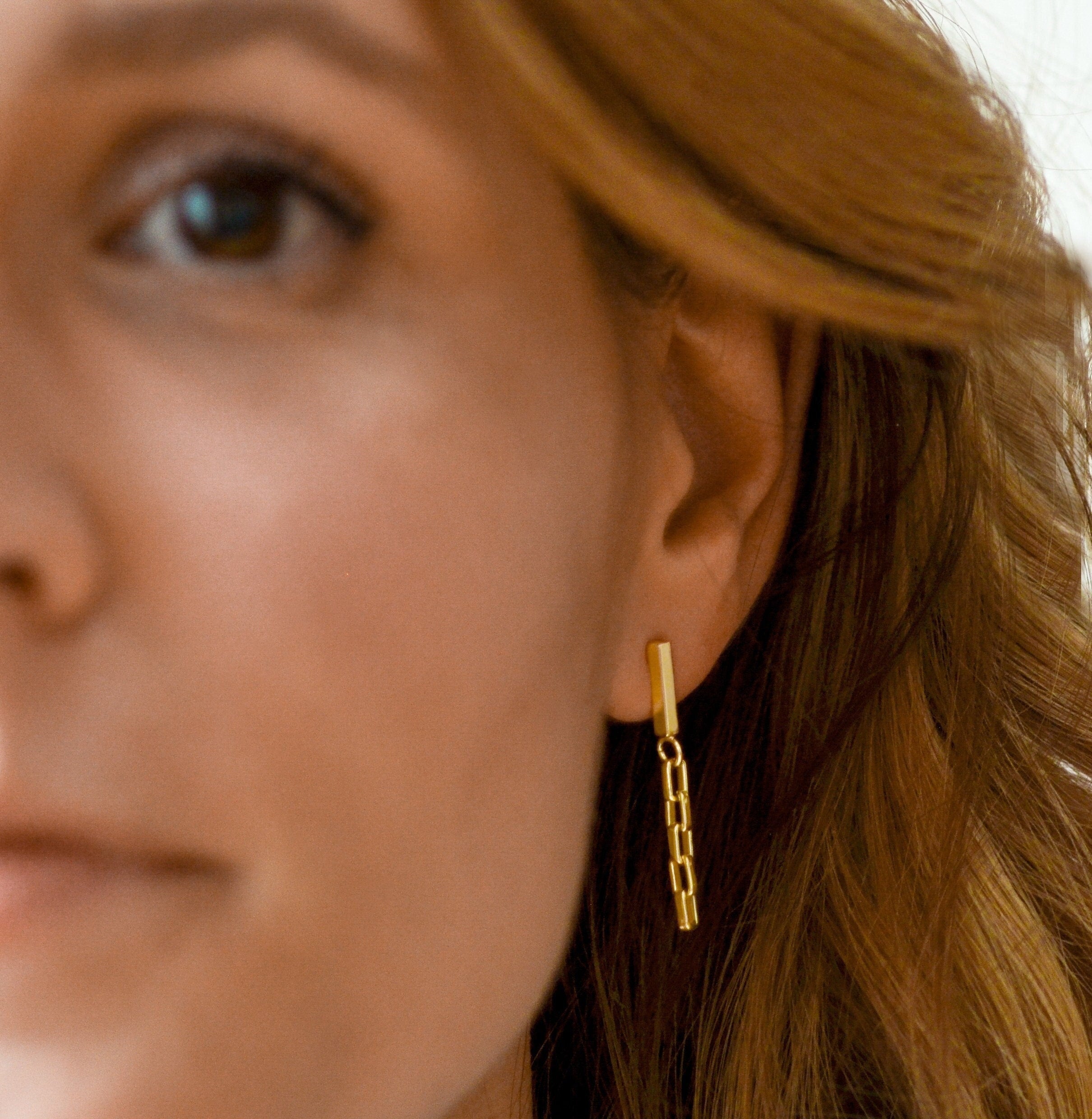 Minimalistische Ketten Ohrringe gold